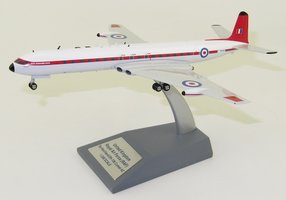 DeHavilland DH106 Comet 4C Royal Air Force with stand